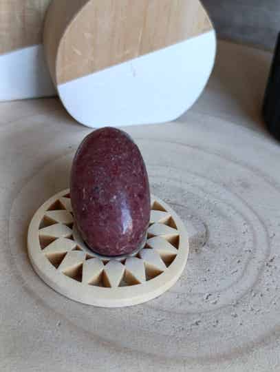 Pierre roulée RHODONITE MADAGASCAR AA+