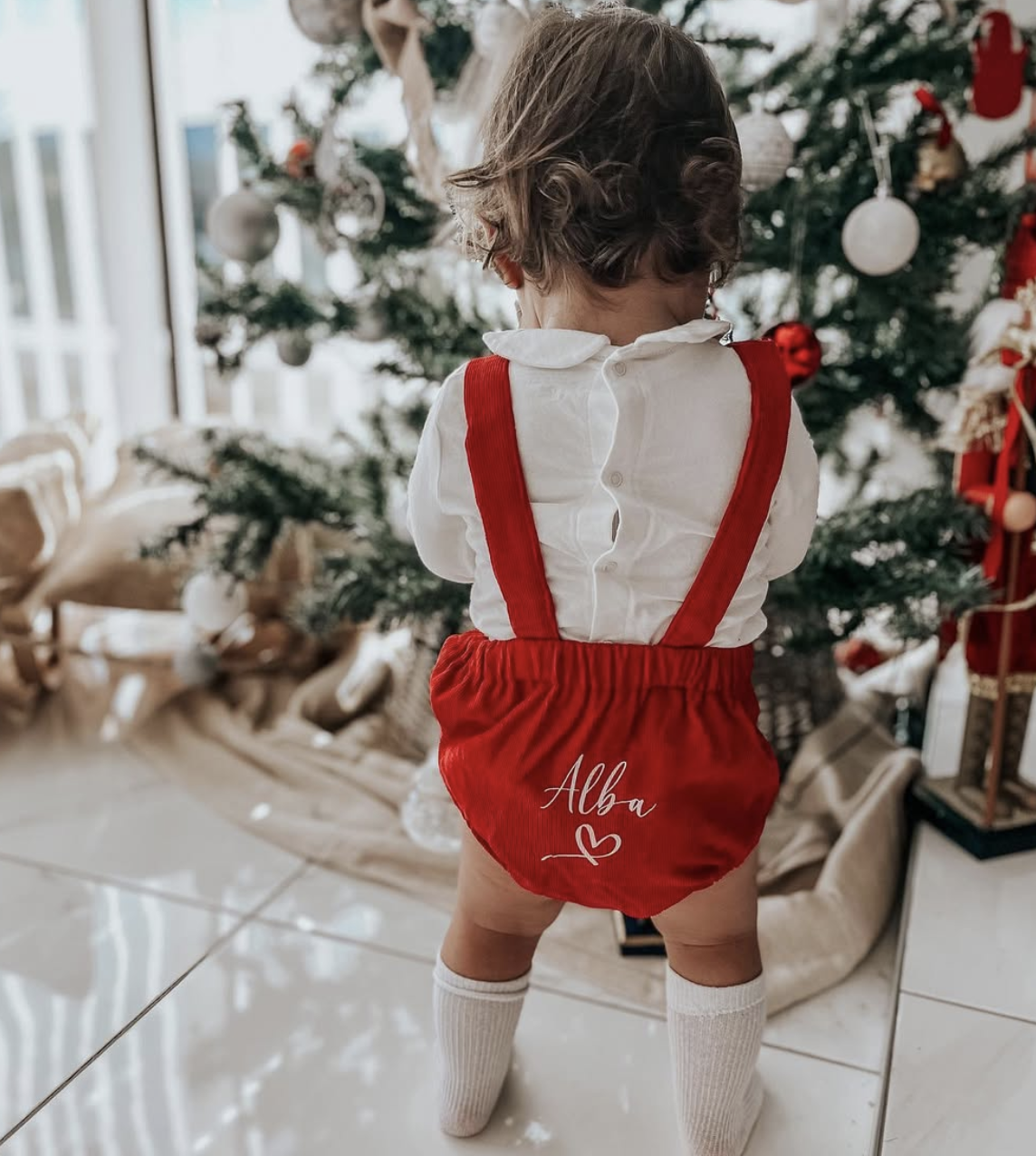 ✨ Barboteuse bébé en velours côtelé