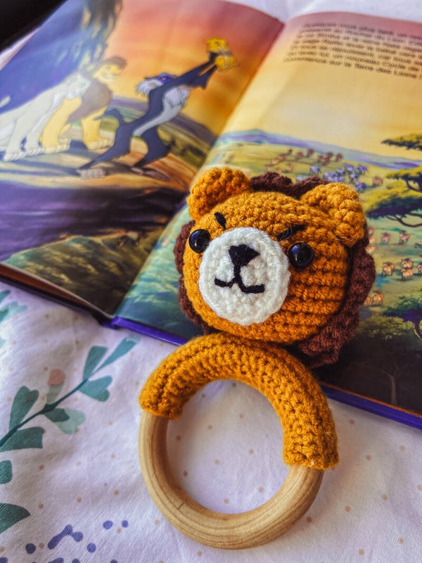 🦁 Hochet lion en crochet