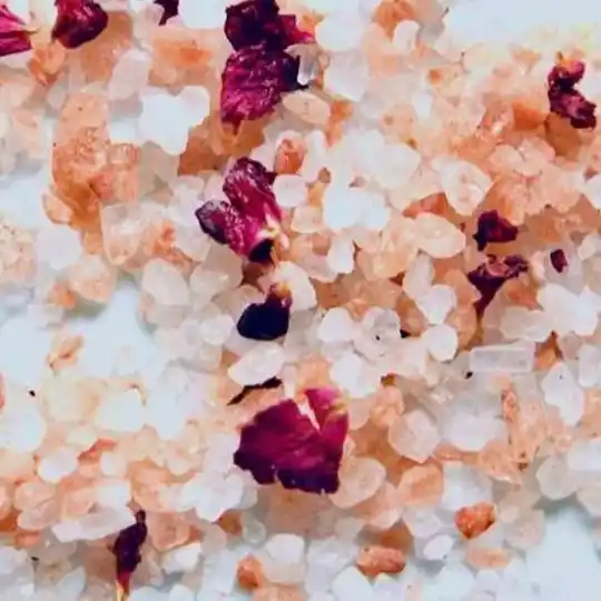 Himalaya zout met rozenblaadjes