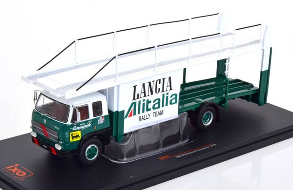 IXO Models Fiat 673 Racing transporter - 1976