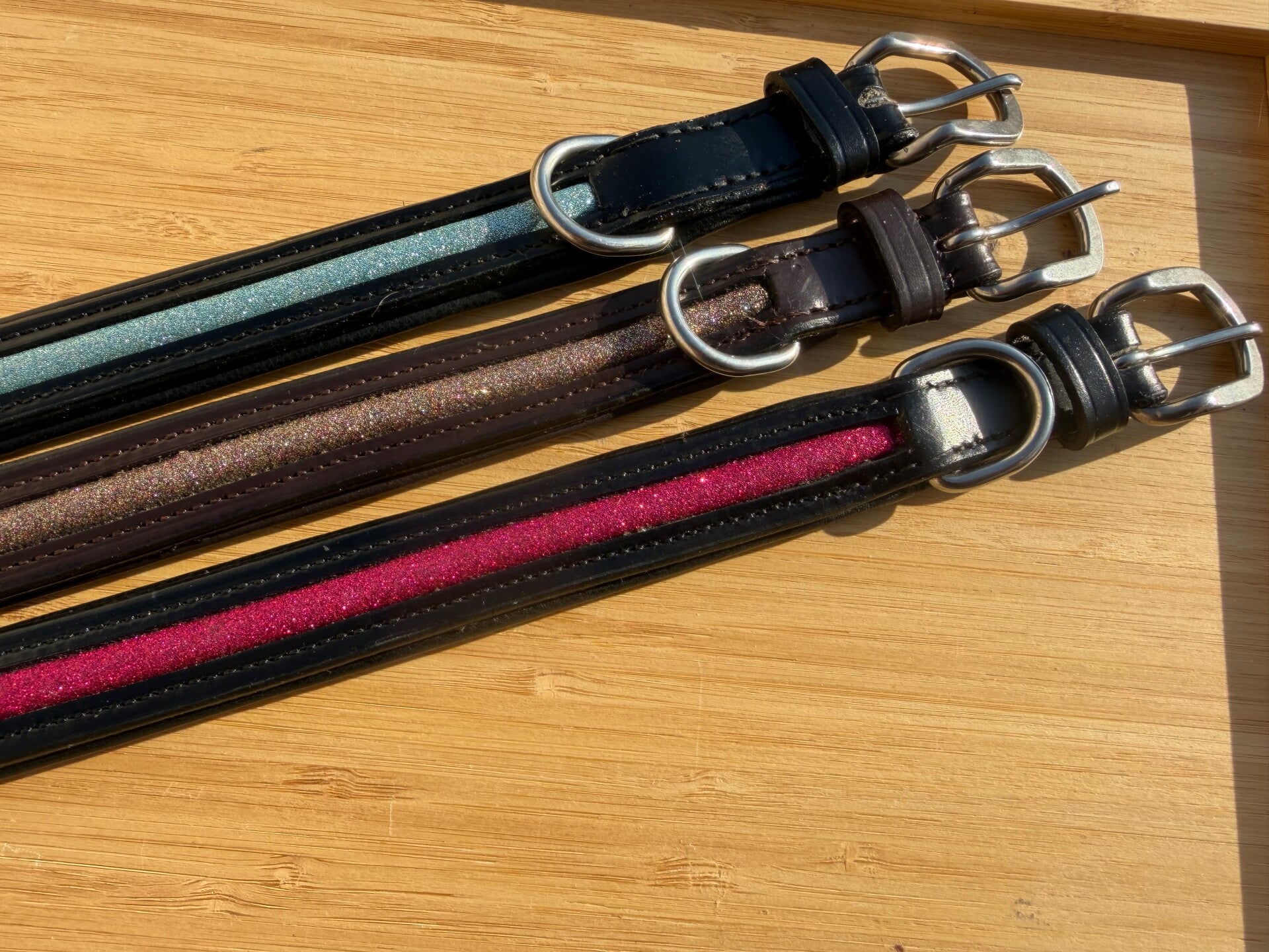 Halsband glitter stripe fucshia maat L