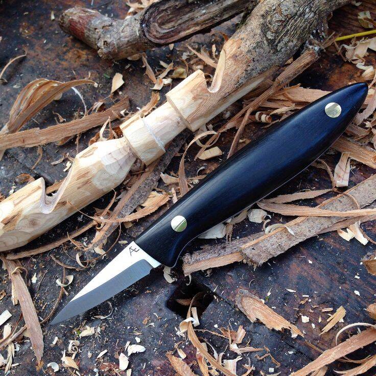 Carving-knife-in-12c27