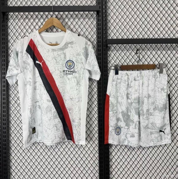 Completo calcio bambino edizione speciale versione Kidsuper player Manchester City 2025/2026