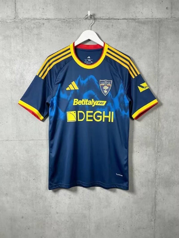 Maglia calcio trasferta terza versione fan Lecce 2026/2027