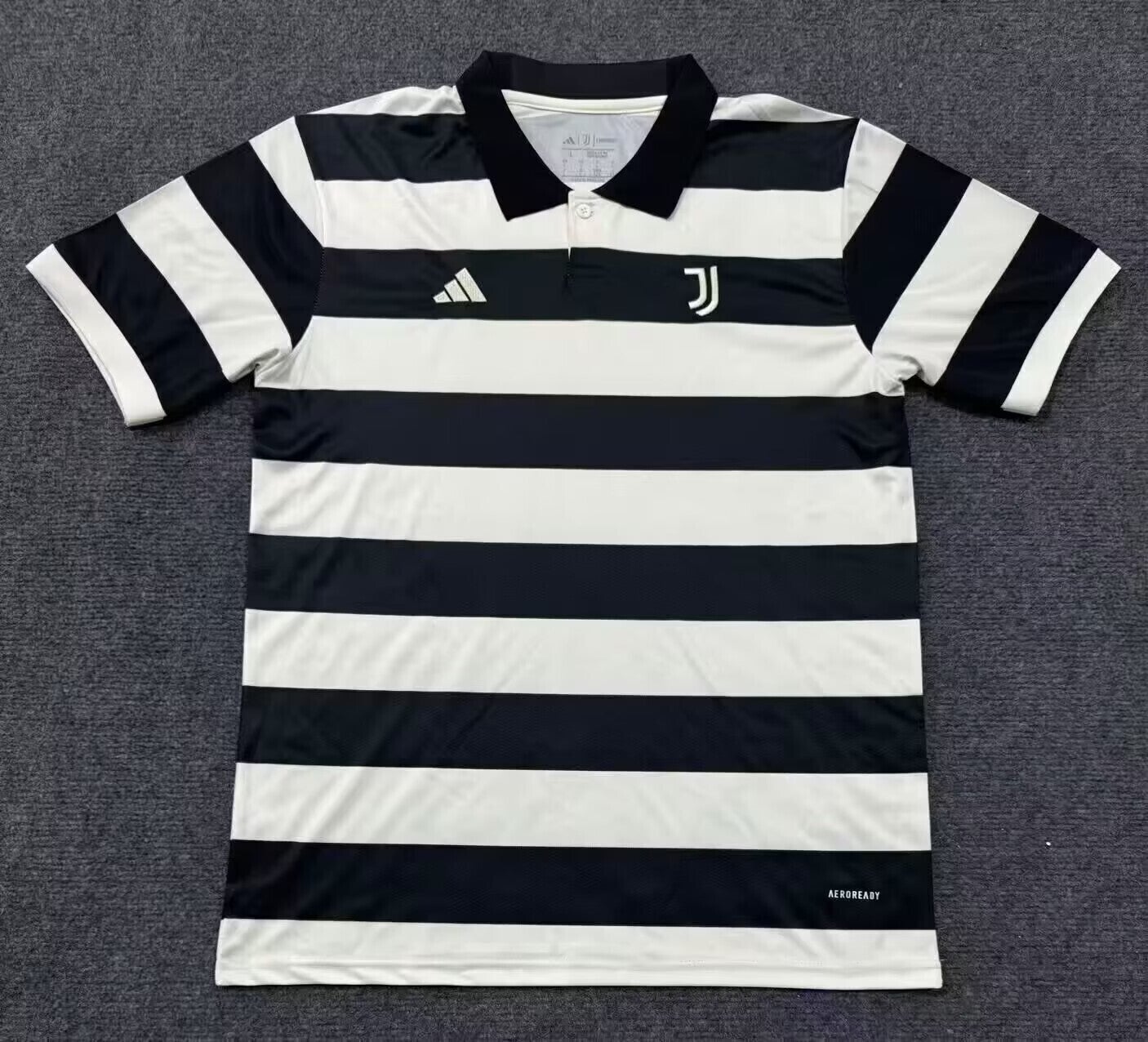 Maglia calcio Sgura quarta versione fan Juventus 2025/2026