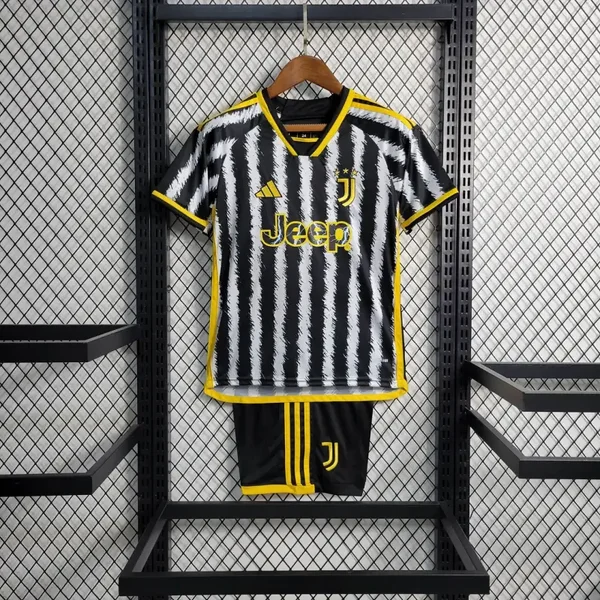 Completo calcio casa bambino Juventus 2023/2024