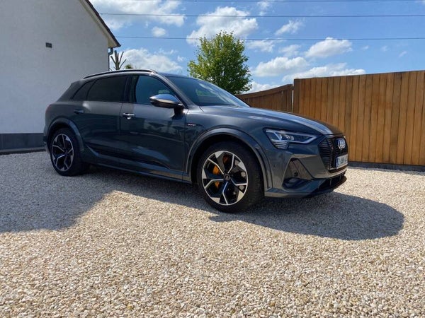 e-tron S-503pk-B&O-ACC-HU-Night View-Pano-Trekh-360°