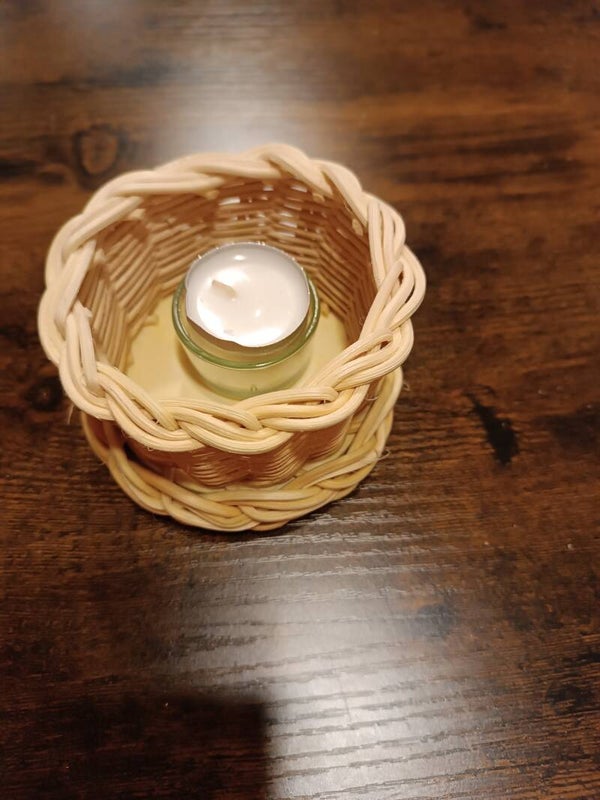 Teelichthalter aus Rattan
