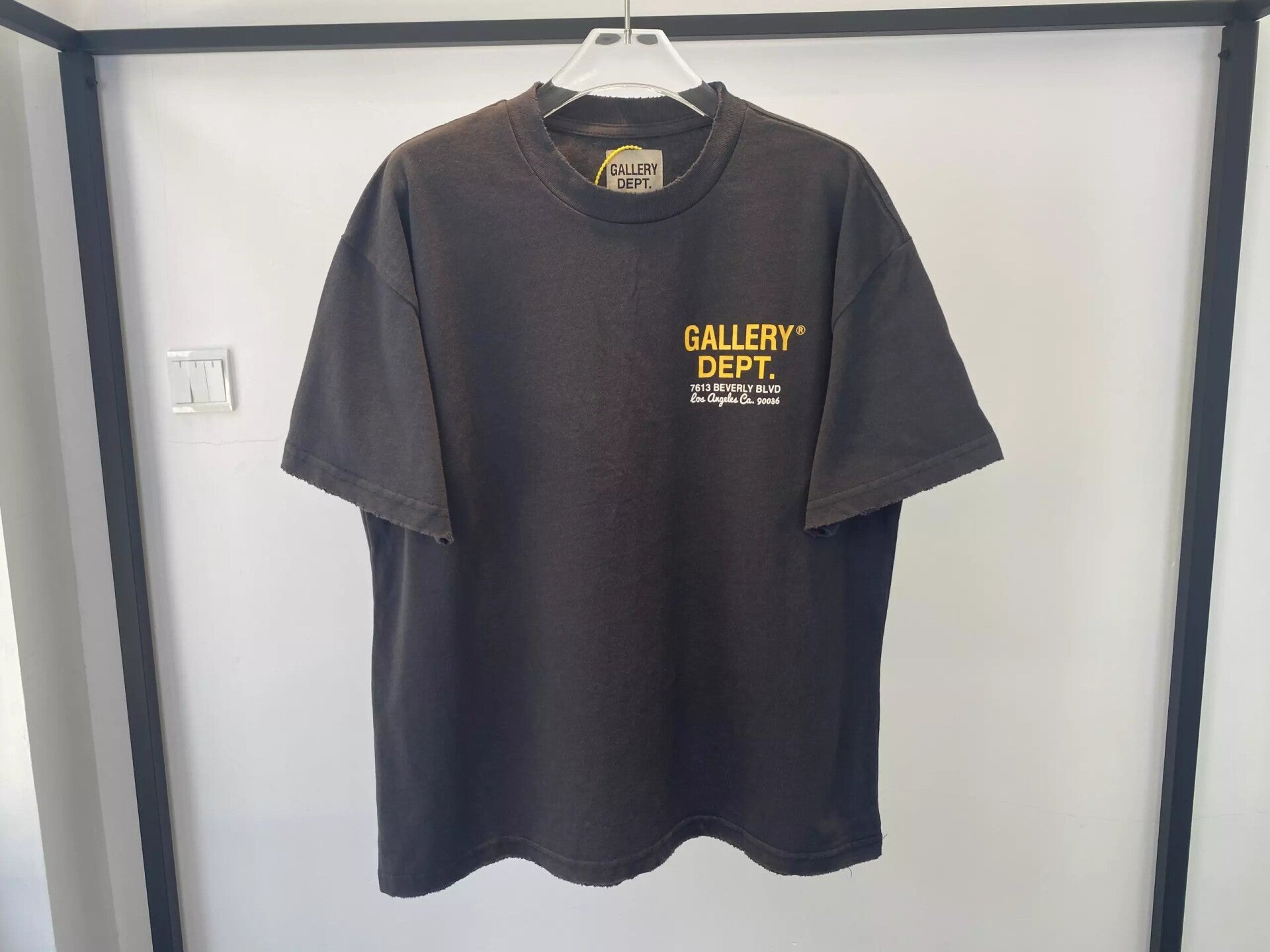 Gallary Dept tee "Drive threw"
