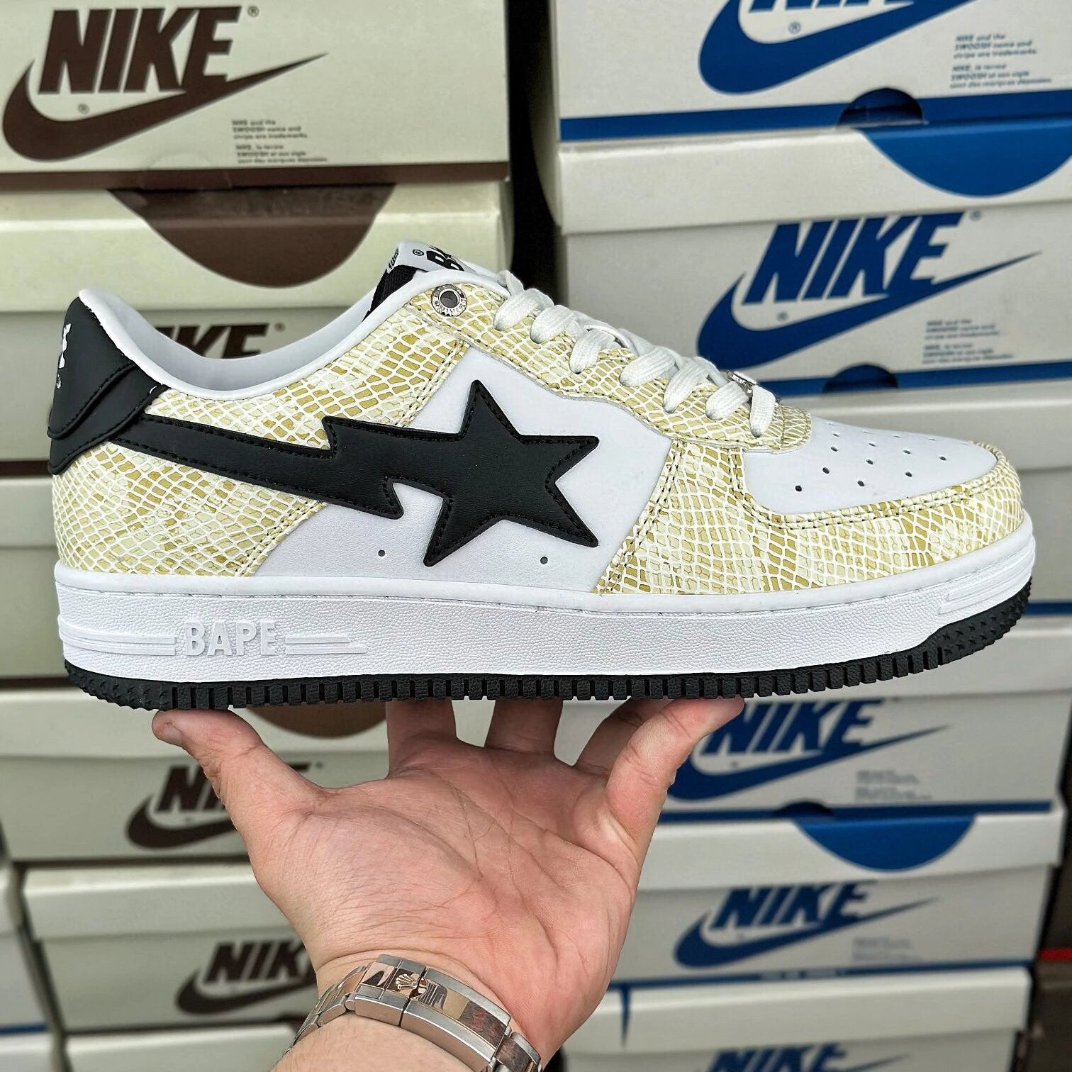 Bapesta yellow snake pattern