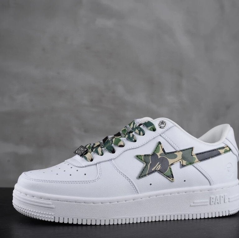 Bapesta white and green camouflage