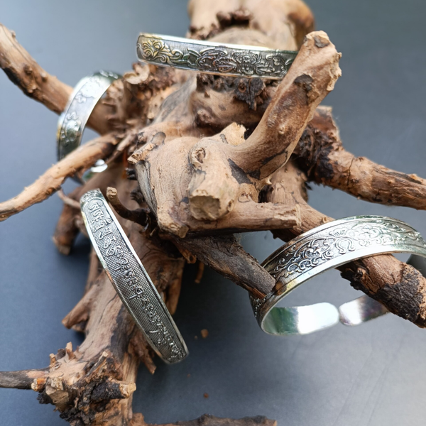 Metalen armbanden Tribal