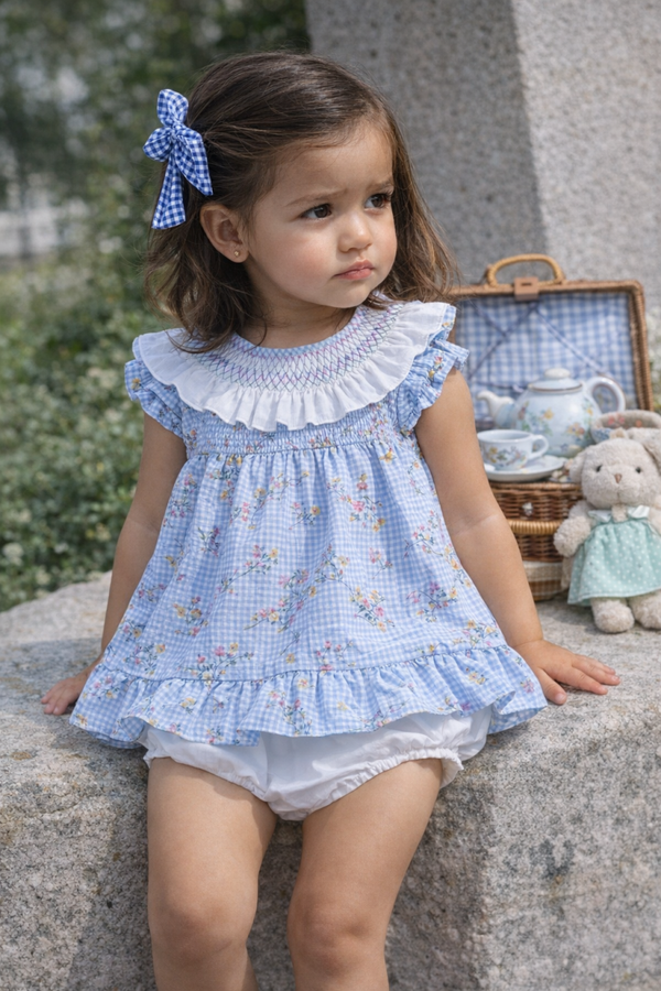 Vestido cuello bonito