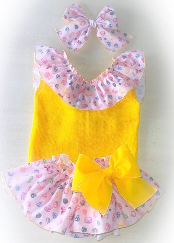 Conjunto amarillo punto