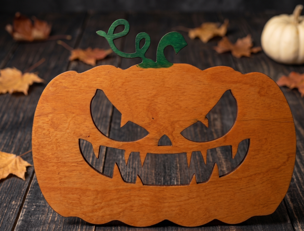 🎃 Drewniana Dynia Jack-o'-lantern – Dekoracja ze (Strasznym) Charakterem! 🍂