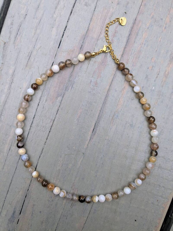 Ketting natuursteen bruin