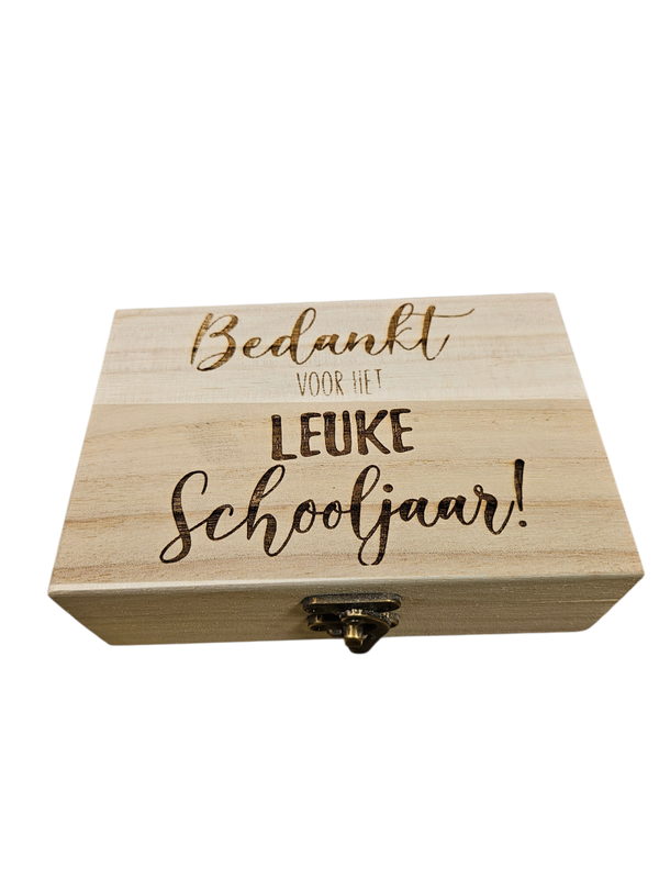 Pennen doosje 'schooljaar'