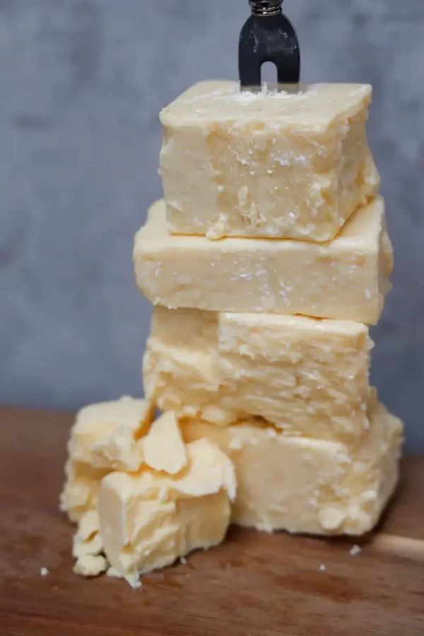 Eltham Cheese Bar Aged Cheddar Offcuts 1kg
