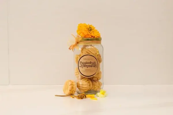 Red Kitchen Passionfruit Yoyos Jar 312g