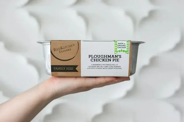 Red Kitchen Ploughman's Chicken Pie Family 1.05kg