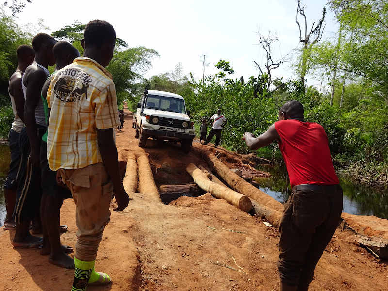 Un pont sur la nationale 6