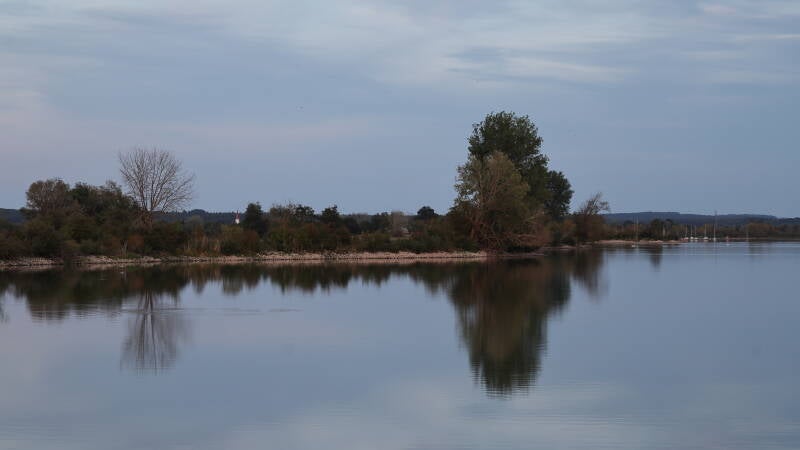 landschaft-vi-spiegelung_045a4853-standard.jpg