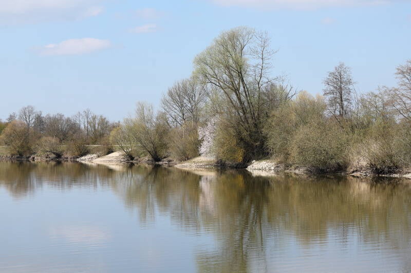 lndschaft-vi-spiegelung_045a2064-standard.jpg