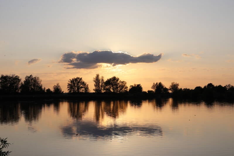 Sonnenuntergang mit Spiegelung