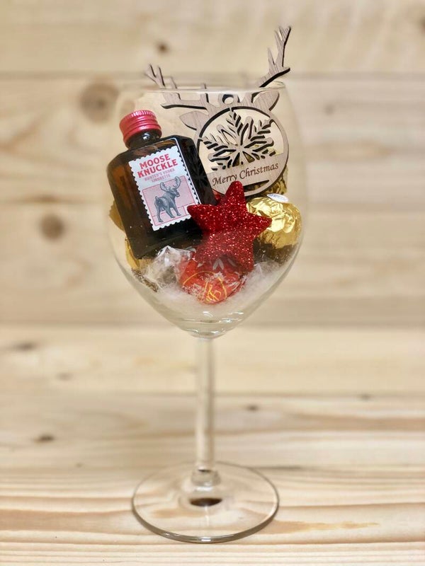 Kerst Wijnglas Moose Knuckle Vodka