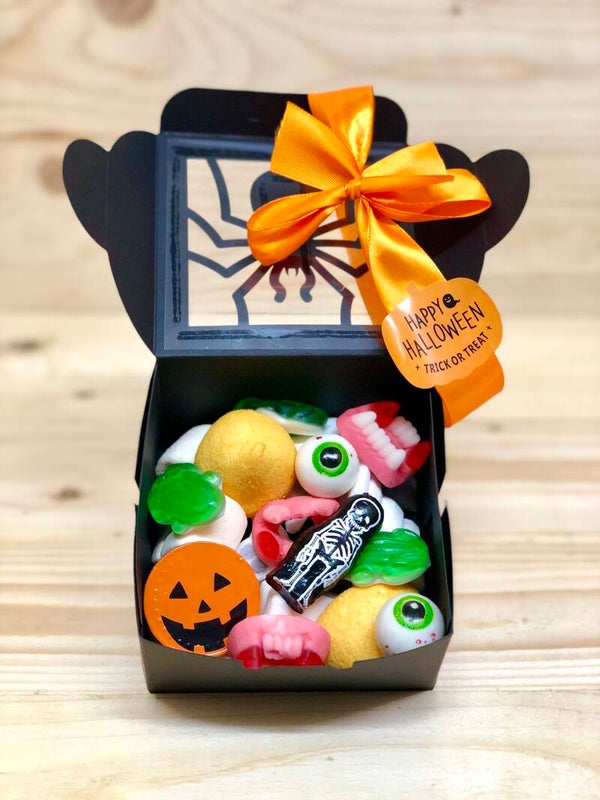 Griezelig Snoepdoosje ( 10x10cm )