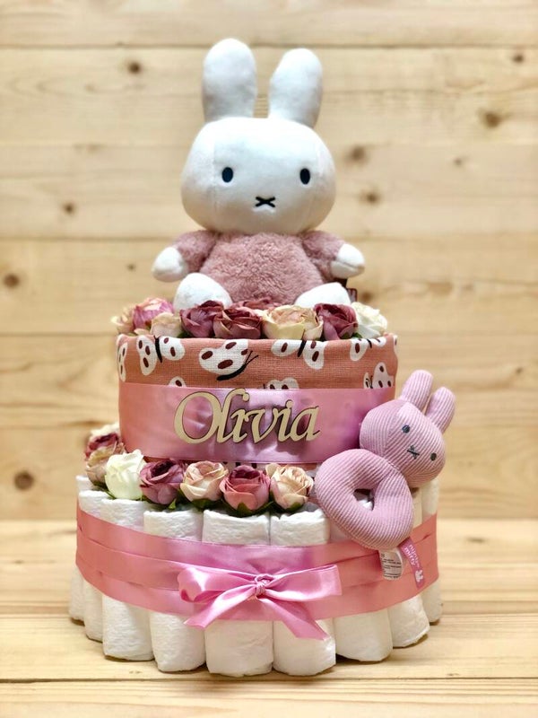 Pampertaart Nijntje Maxi met Houten naam