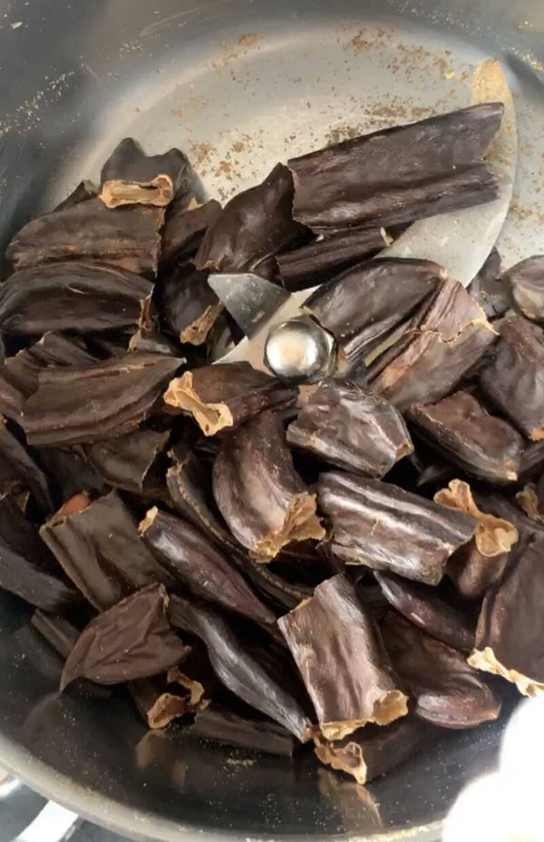 Johannesbrood heel 100 Gr