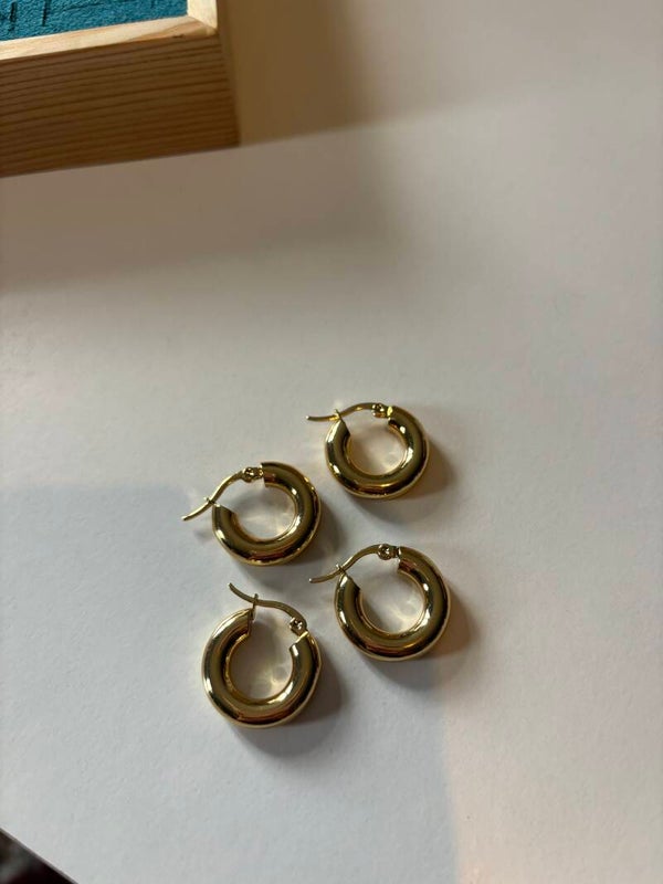 Stainless steel gold hoops