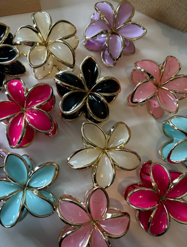 Flower claw clip