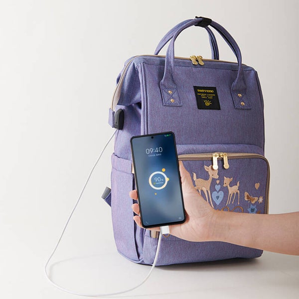 Sac à dos à langer brodé « Maman »avec port USB + câble de données.