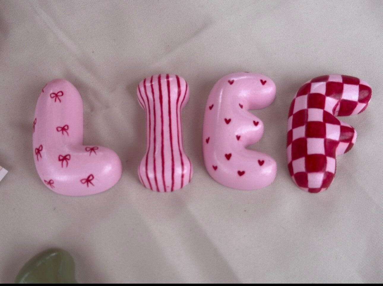 Bubbel letter “lief”