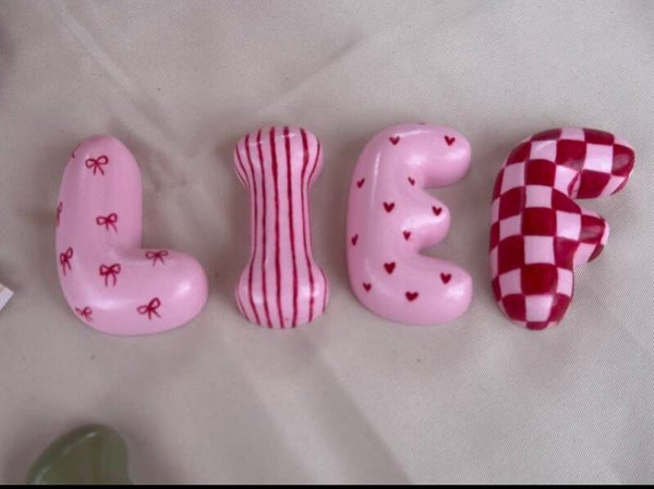 Bubbel letter “lief”