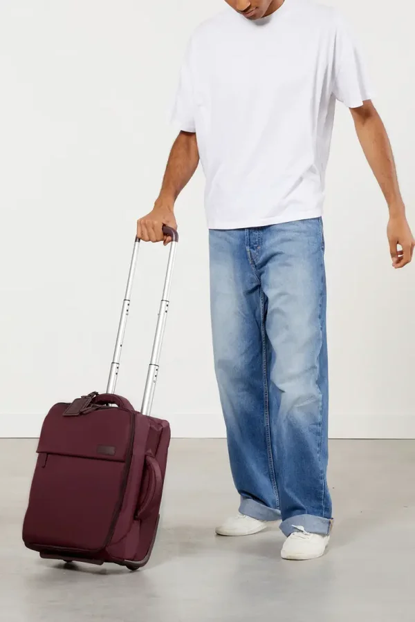 SMALL MEDIUM SUITCASE STORAGE