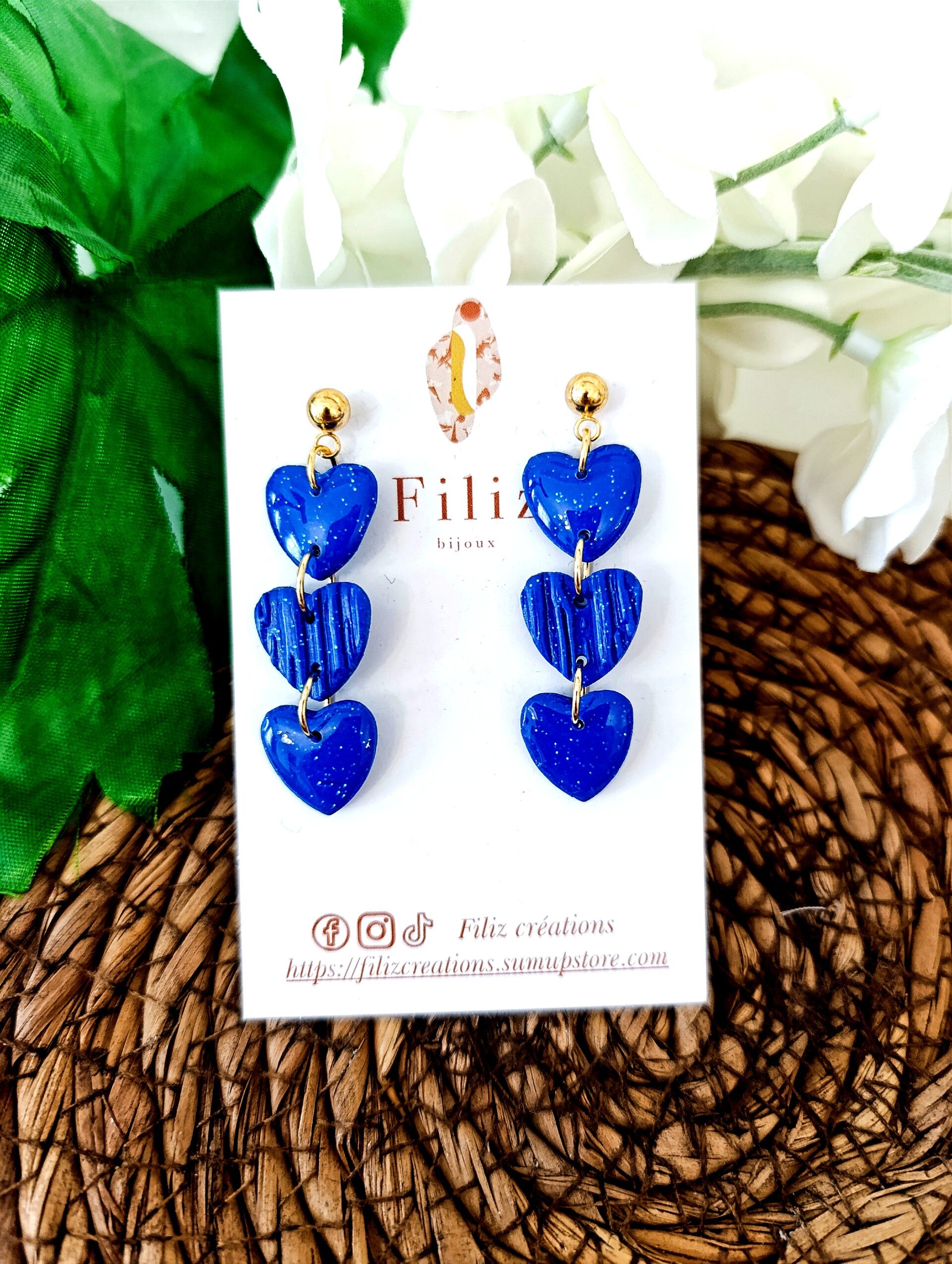 Azure Cascade de Coeurs