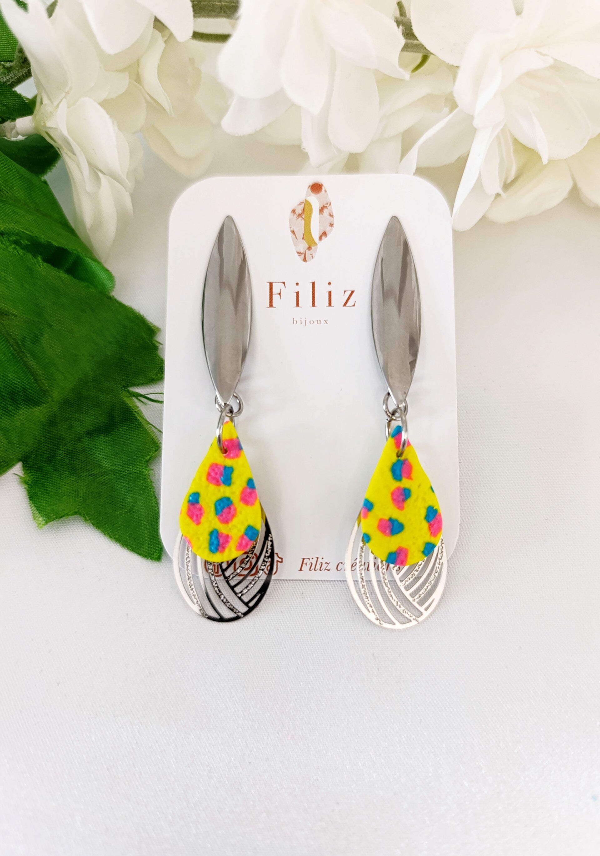 Bonheur  _ Goutte argentée _ Boucles d'oreilles