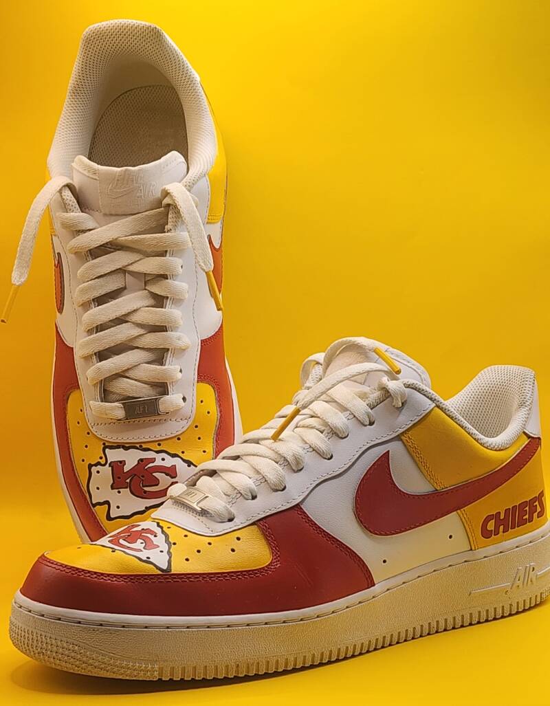 kc-chiefs-standard.jpg