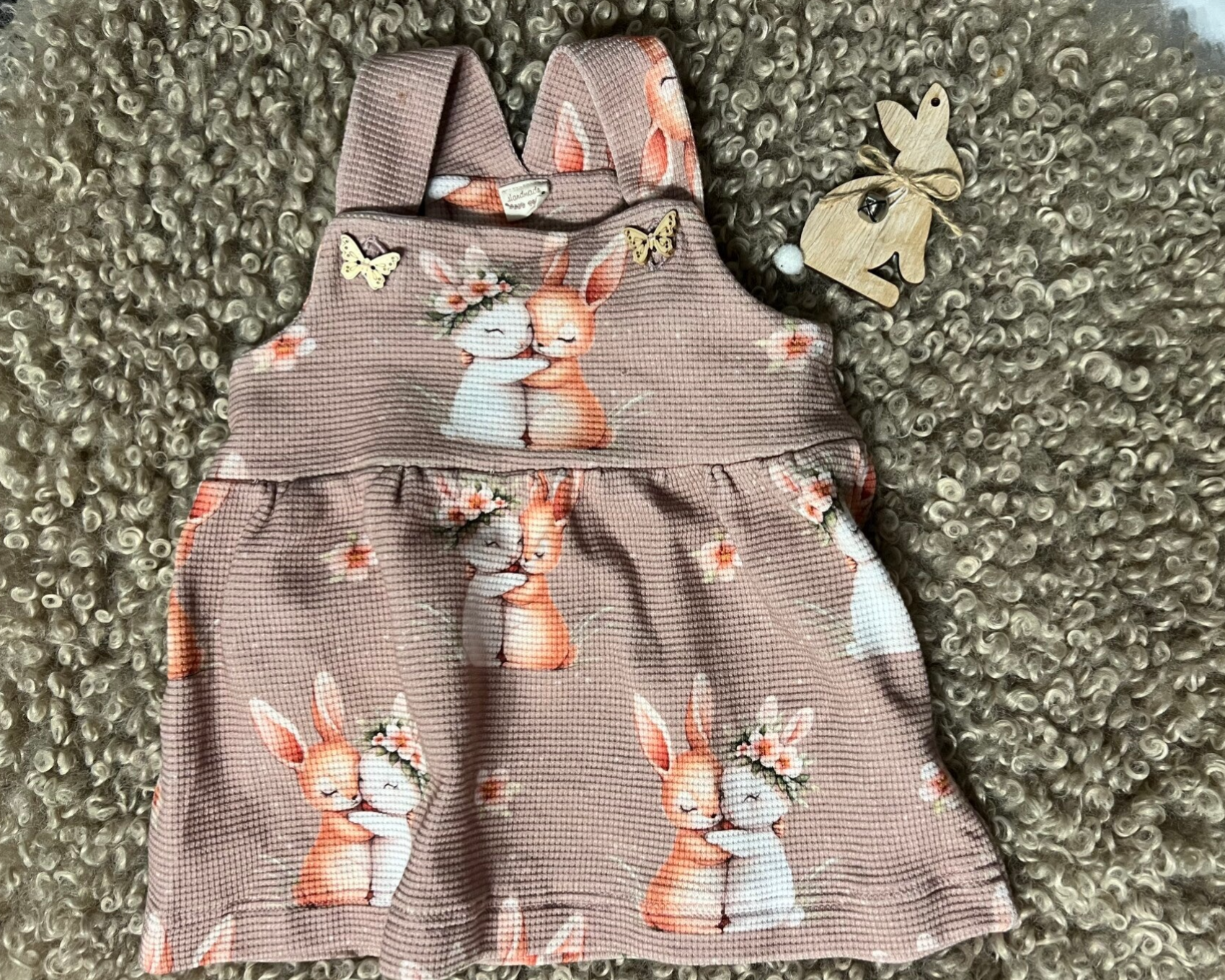 Latzkleid in Gr. 74