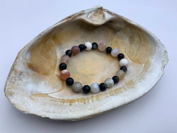 Seashell Love Bracelet (size 7)