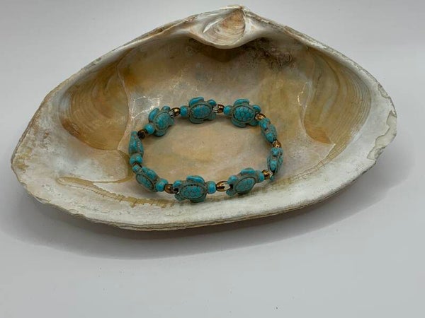 Turquoise Turtle Bracelet (size 7 wrist)