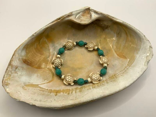 Turtle Bracelet (size 7 wrist)