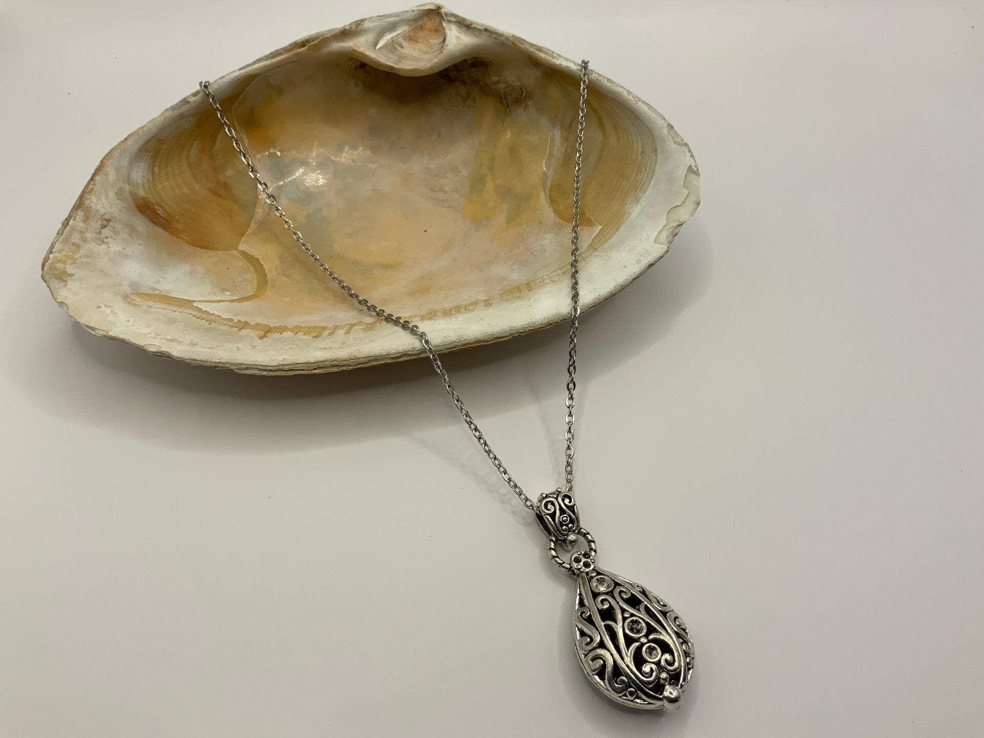 Antique Filigree Teardrop Necklace (18”)