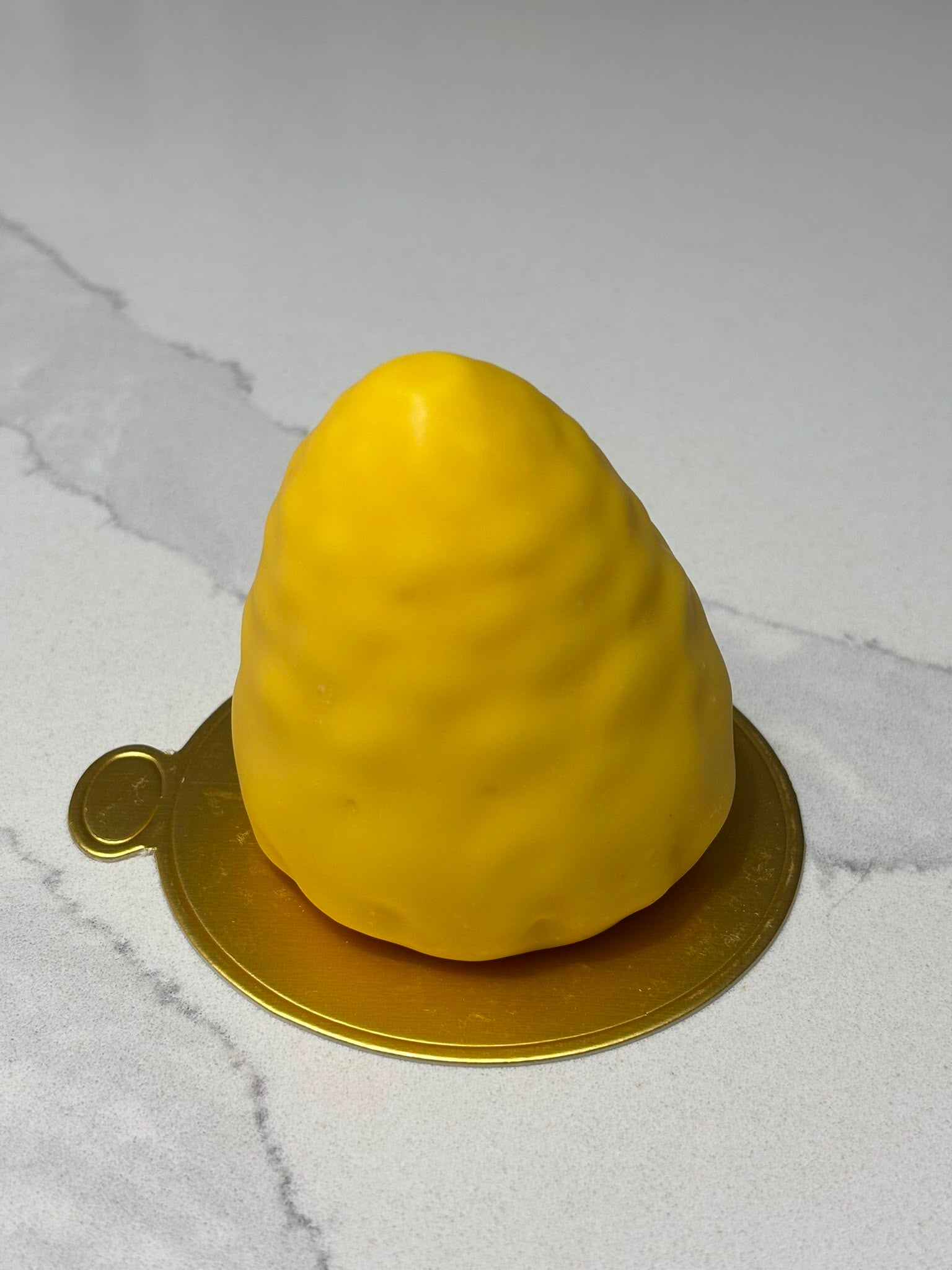 Cracking fruit dessert- Pineapple