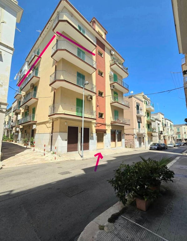 AMPIO APPARTAMENTO MOLFETTA CENTRO