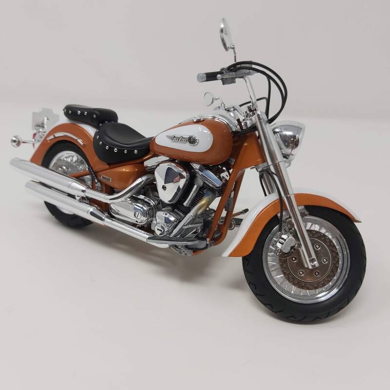 1/16 Yamaha Road Star